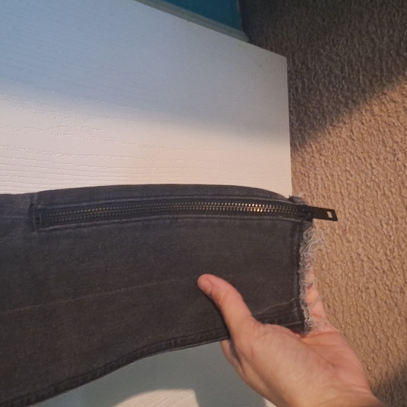 Rag & Bone Moto Jeans womens size 27  distressed black with zippers - Picture 3 of 7